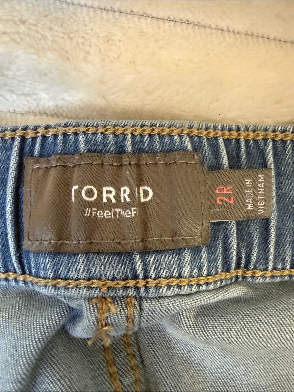 Torrid elastic waistband jeans size 2R - Picture 6 of 9